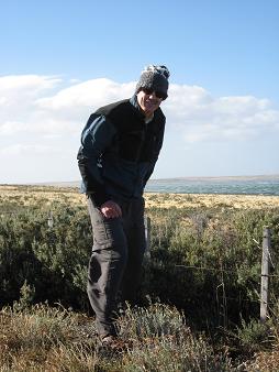 IMG_5009 leaning into Patagonia wind.12.JPG